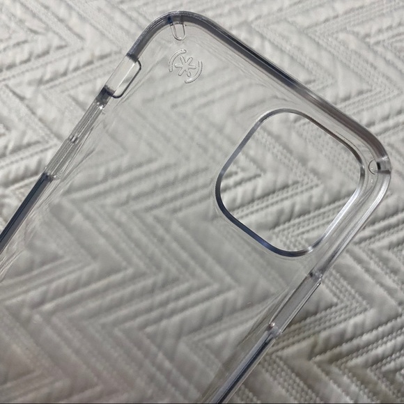 Speck Presidio Stay Clear iPhone 11 Pro Case - Picture 3 of 4